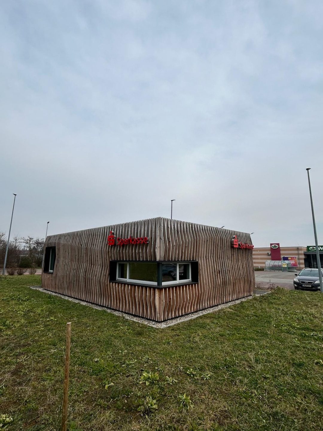 Neubau Sparkasse Maikammer